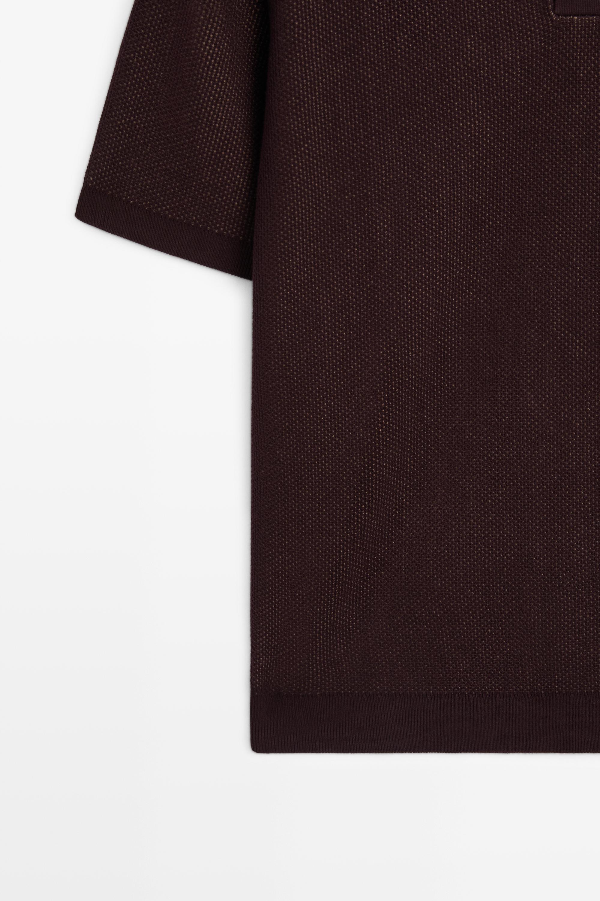 100% cotton textured contrast polo shirt